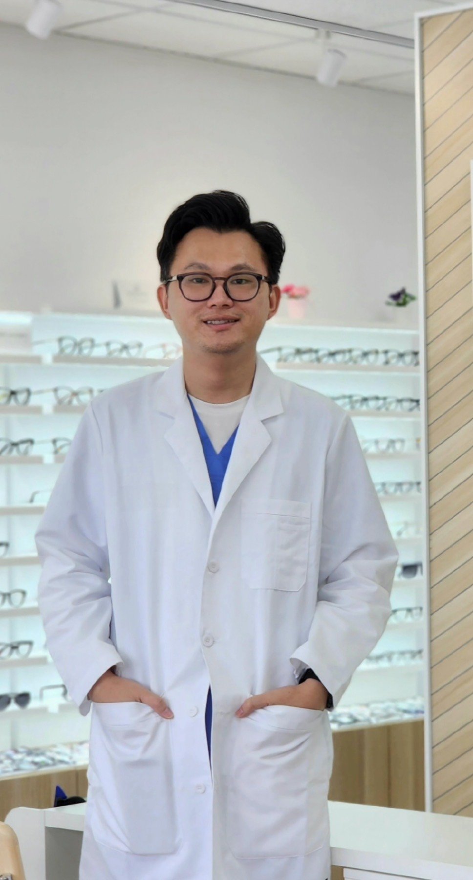 Dr. Loi Thanh Mai, O.D., optometrist and owner of Luminous Optometry in Santa Ana